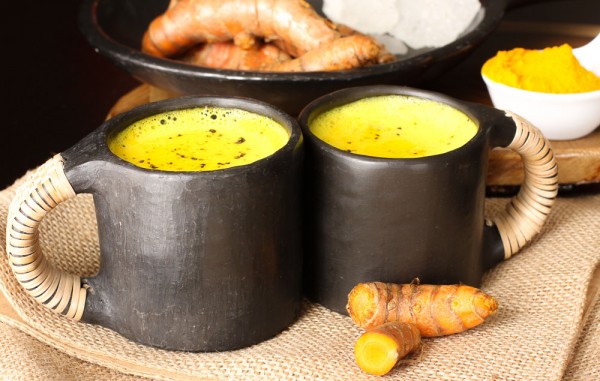 naani-ke-nuske-haldi-doodh