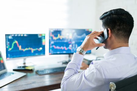 Option Trading Explained for Beginners: Calls, Puts, and Real-World Examples